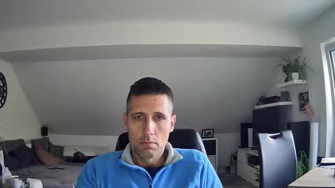 Snapshot of schnuckigeil chatting on November 15, 2025, 11:40 am Dildomen online show from November 15, 2025, 11:40 am