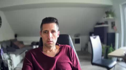 Snapshot of schnuckigeil chatting on December 3, 2025, 1:09 pm Dildomen online show from December 3, 2025, 1:09 pm