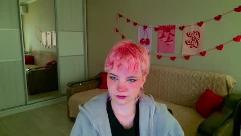 Rina online show from September 28, 2025, 11:04 am