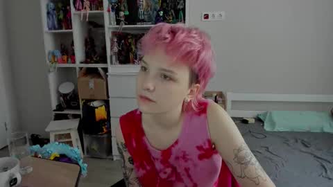 Rina online show from January 9, 2026, 7:11 am