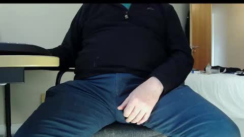 Snapshot of schwanz2023 chatting on October 13, 2025, 12:38 pm Mick online show from October 13, 2025, 12:38 pm