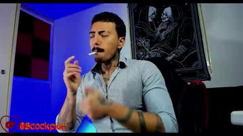 Snapshot of scockpion_ chatting on September 17, 2025, 8:38 am Alejandro help me to reach 200 thumps up online show from September 17, 2025, 8:38 am