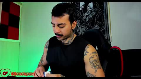 Snapshot of scockpion_ chatting on October 5, 2025, 6:56 am Alejandro help me to reach 200 thumps up online show from October 5, 2025, 6:56 am