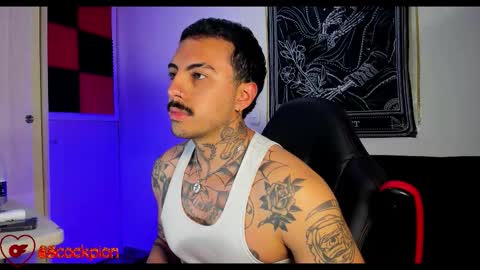 Snapshot of scockpion_ chatting on November 4, 2025, 6:12 am Alejandro help me to reach 200 thumps up online show from November 4, 2025, 6:12 am