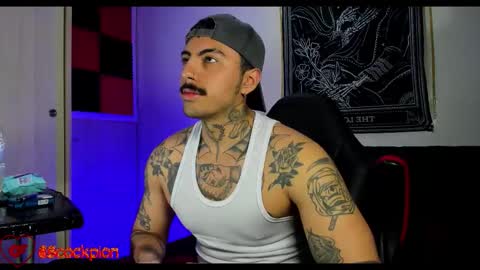 Snapshot of scockpion_ chatting on November 14, 2025, 7:40 am Alejandro help me to reach 200 thumps up online show from November 14, 2025, 7:40 am