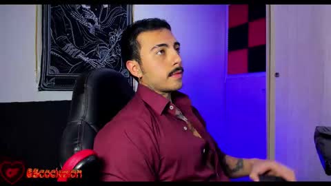 Snapshot of scockpion_ chatting on November 27, 2025, 5:09 am Alejandro help me to reach 200 thumps up online show from November 27, 2025, 5:09 am