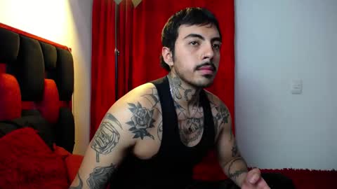 Snapshot of scockpion_ chatting on April 8, 2026, 3:39 am Alejandro help me to reach 200 thumps up online show from April 8, 2026, 3:39 am
