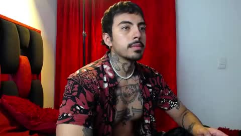 Snapshot of scockpion_ chatting on April 16, 2026, 6:58 am Alejandro help me to reach 200 thumps up online show from April 16, 2026, 6:58 am