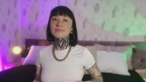 Scolw  online show from October 27, 2025, 8:13 pm