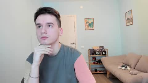 Snapshot of scooby_r chatting on February 18, 2025, 8:16 am Thomas brunette and Alex blond online show from February 18, 2025, 8:16 am