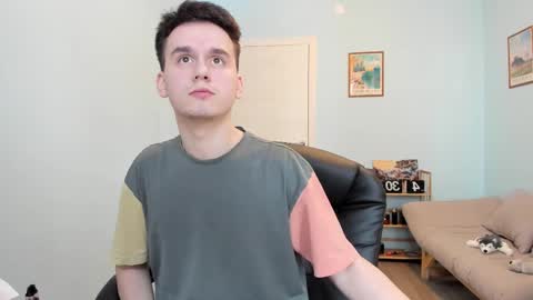 Snapshot of scooby_r chatting on February 18, 2025, 11:22 am Thomas brunette and Alex blond online show from February 18, 2025, 11:22 am