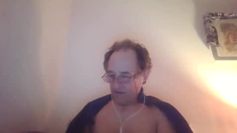 scotchwhieskie online show from October 26, 2025, 11:42 pm