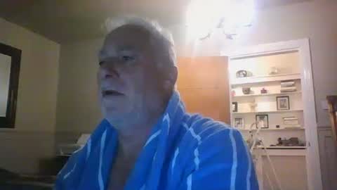 Snapshot of scoti55 chatting on April 24, 2026, 8:33 pm scoti55 online show from April 24, 2026, 8:33 pm