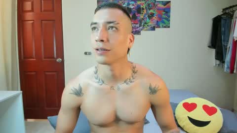 Snapshot of scotrisse chatting on December 18, 2024, 8:25 pm Daniel martinez - Independent model online show from December 18, 2024, 8:25 pm