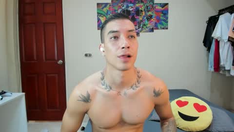 Snapshot of scotrisse chatting on October 8, 2025, 4:59 pm Daniel martinez - Independent model online show from October 8, 2025, 4:59 pm