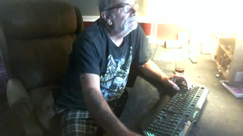 scotsman_62 online show from July 26, 2026, 7:48 am