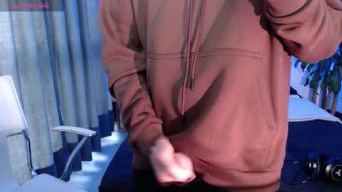 Snapshot of scott_traviis01 chatting on October 3, 2025, 10:29 pm Scott online show from October 3, 2025, 10:29 pm