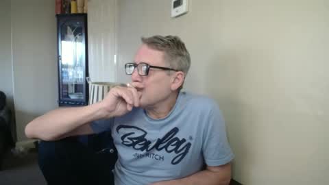 Snapshot of scottsman214 chatting on November 9, 2025, 2:59 pm James online show from November 9, 2025, 2:59 pm