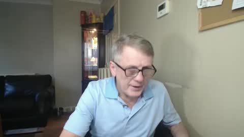 Snapshot of scottsman214 chatting on January 17, 2026, 3:28 pm James online show from January 17, 2026, 3:28 pm