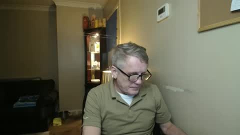 Snapshot of scottsman214 chatting on February 3, 2026, 8:25 pm James online show from February 3, 2026, 8:25 pm