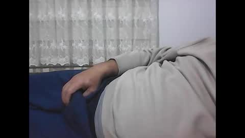 Snapshot of screw2 chatting on December 7, 2024, 9:33 pm Evren online show from December 7, 2024, 9:33 pm