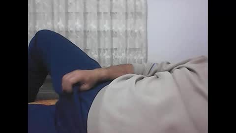 Snapshot of screw2 chatting on December 15, 2024, 6:48 pm Evren online show from December 15, 2024, 6:48 pm