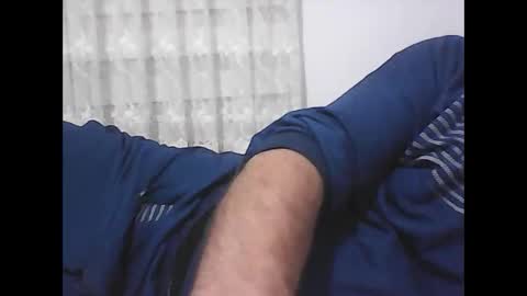 Snapshot of screw2 chatting on December 18, 2024, 8:36 pm Evren online show from December 18, 2024, 8:36 pm