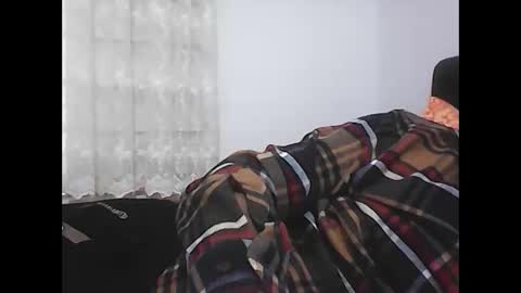 Snapshot of screw2 chatting on December 21, 2024, 11:33 am Evren online show from December 21, 2024, 11:33 am