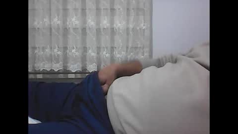 Snapshot of screw2 chatting on January 1, 2025, 3:57 pm Evren online show from January 1, 2025, 3:57 pm