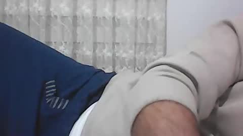 Snapshot of screw2 chatting on January 14, 2025, 5:56 pm Evren online show from January 14, 2025, 5:56 pm