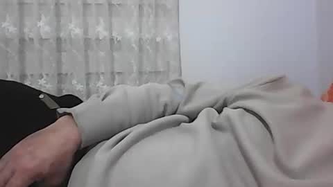 Snapshot of screw2 chatting on January 15, 2025, 9:09 pm Evren online show from January 15, 2025, 9:09 pm