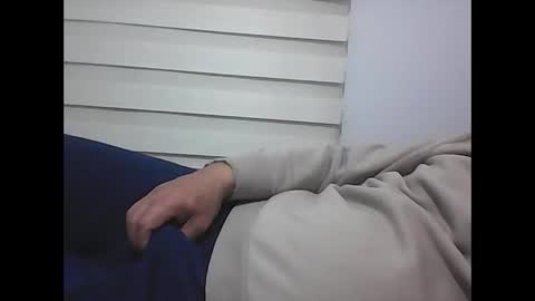 Snapshot of screw2 chatting on February 17, 2025, 9:19 pm Evren online show from February 17, 2025, 9:19 pm