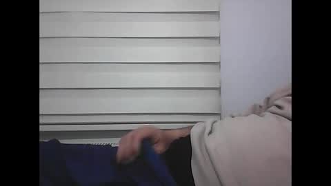 Snapshot of screw2 chatting on February 23, 2025, 8:33 pm Evren online show from February 23, 2025, 8:33 pm