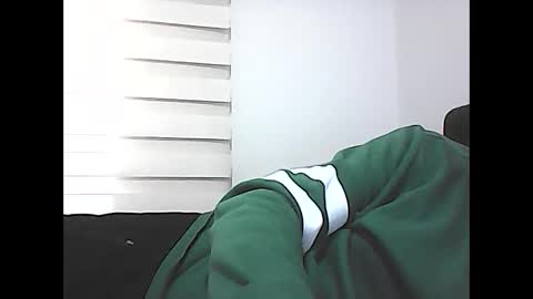 Snapshot of screw2 chatting on March 1, 2025, 11:17 am Evren online show from March 1, 2025, 11:17 am