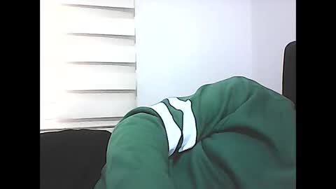 Snapshot of screw2 chatting on March 2, 2025, 12:11 pm Evren online show from March 2, 2025, 12:11 pm