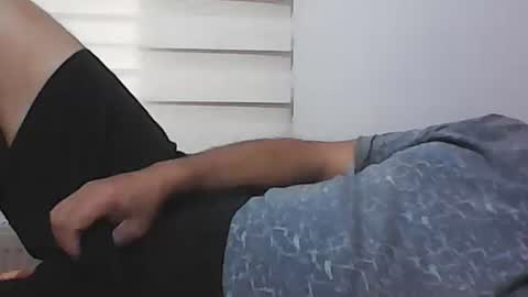 Snapshot of screw2 chatting on October 18, 2025, 7:09 am Evren online show from October 18, 2025, 7:09 am