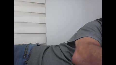 Snapshot of screw2 chatting on November 22, 2025, 11:42 am Evren online show from November 22, 2025, 11:42 am