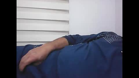 Snapshot of screw2 chatting on December 1, 2025, 7:52 pm Evren online show from December 1, 2025, 7:52 pm