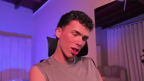 Snapshot of seab_trooy chatting on February 5, 2026, 3:11 am SEAN online show from February 5, 2026, 3:11 am