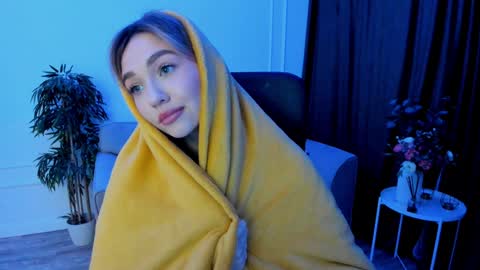 Kate online show from December 2, 2024, 10:07 am