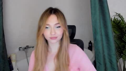 Kate online show from December 5, 2024, 12:41 am