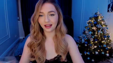 Kate online show from December 8, 2024, 2:41 pm