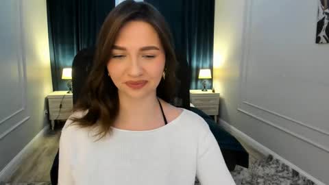 Kate online show from March 2, 2025, 2:43 pm