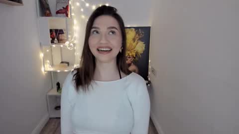 Kate online show from March 3, 2025, 11:22 am