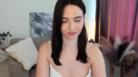 Kate online show from September 20, 2025, 8:48 am