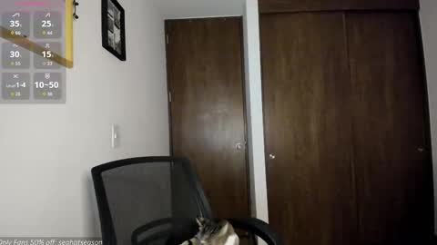 Aria Independent model online show from December 19, 2025, 12:39 am