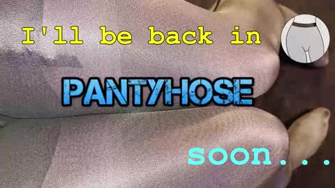 Snapshot of seamlessly chatting on October 27, 2025, 9:02 am seamlessly online show from October 27, 2025, 9:02 am