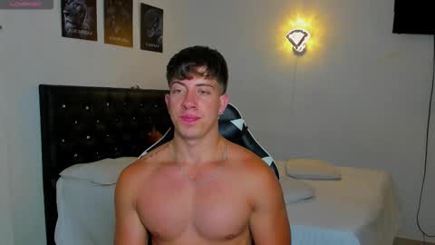 Snapshot of sean_brownx chatting on November 12, 2025, 11:14 pm Sean online show from November 12, 2025, 11:14 pm