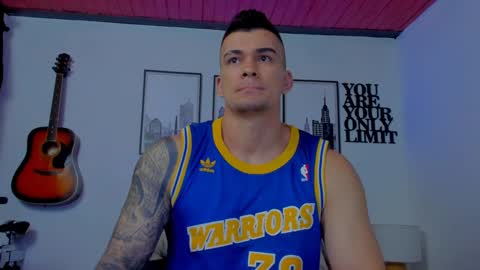Snapshot of sean_carrera69 chatting on January 3, 2025, 11:25 am Sean Carrera online show from January 3, 2025, 11:25 am
