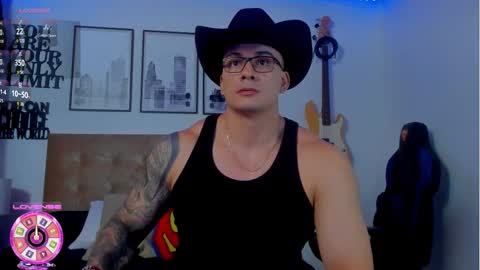 Sean Carrera online show from November 16, 2025, 2:06 am